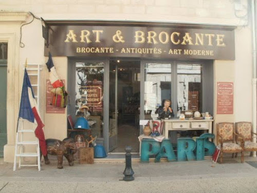 art et brocante alain laugier à Villeneuve-lès-Avignon