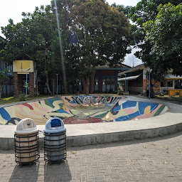 Pasar Satwa dan Tanaman Hias Yogyakarta (PASTY)