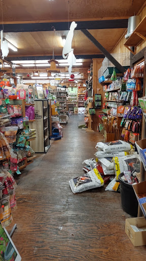 Pet Supply Store «Higbie Farm Supplies Inc», reviews and photos, 3440 Union St, North Chili, NY 14514, USA