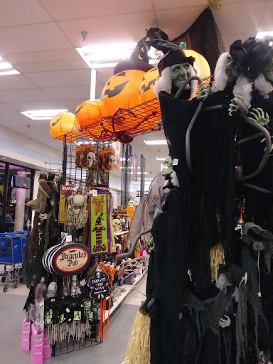 Thrift Store «Goodwill Tampa Store», reviews and photos