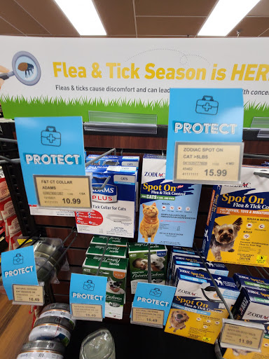 Pet Supply Store «Pet Valu», reviews and photos, 940 Bay Ridge Rd, Annapolis, MD 21403, USA