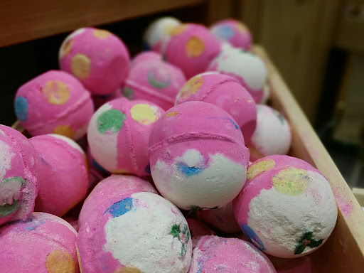 Cosmetics Store «Lush», reviews and photos, 1596 Willowbrook Dr, Houston, TX 77070, USA