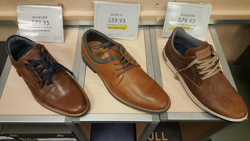 Shoe Store «DSW Designer Shoe Warehouse», reviews and photos, 16920 SW 72nd Ave, Tigard, OR 97224, USA