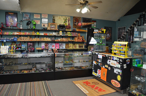 Tobacco Shop «Up In Smoke», reviews and photos, 105 Columbia Ave, Glasgow, KY 42141, USA