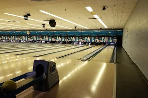 Delton Lanes image