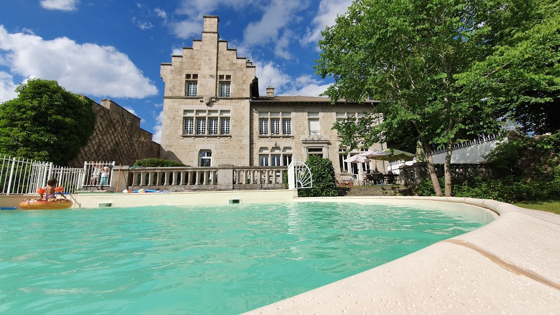 Location Le Château de La Bruyère en Velay à Montfaucon-en-Velay (Haute-Loire 43)