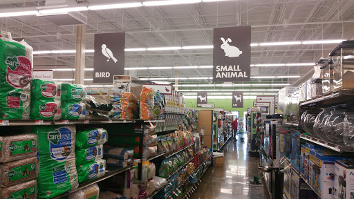 Pet Supply Store «Pet Supplies Plus», reviews and photos, 543 N Foothills Plaza Dr, Maryville, TN 37801, USA
