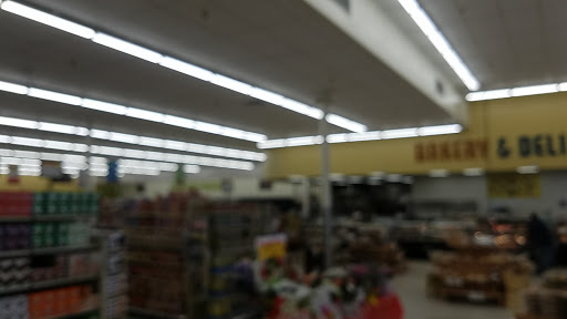 Grocery Store «Brookshire Brothers», reviews and photos, 1380 N Main St, Vidor, TX 77662, USA