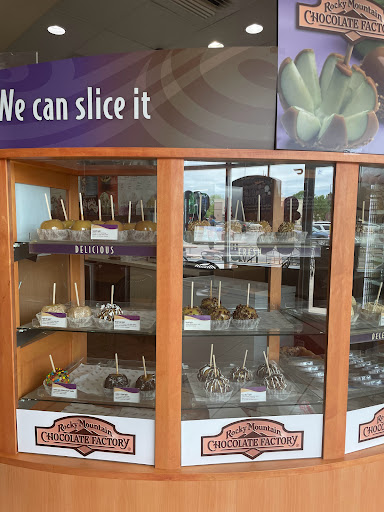 Ice Cream Shop «Cold Stone Creamery», reviews and photos, 7080 Mannheim Rd, Rosemont, IL 60018, USA