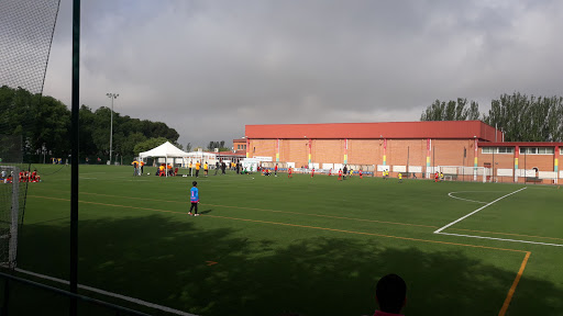 Polideportivo Municipal de Fuente el Saz de Jarama. en Fuente el Saz de Jarama