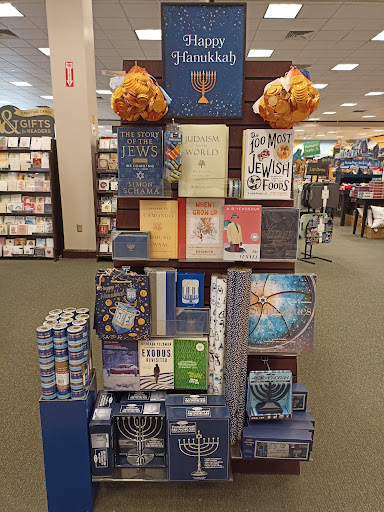 Shopping Mall «Brunswick Square», reviews and photos, 755 NJ-18, East Brunswick, NJ 08816, USA