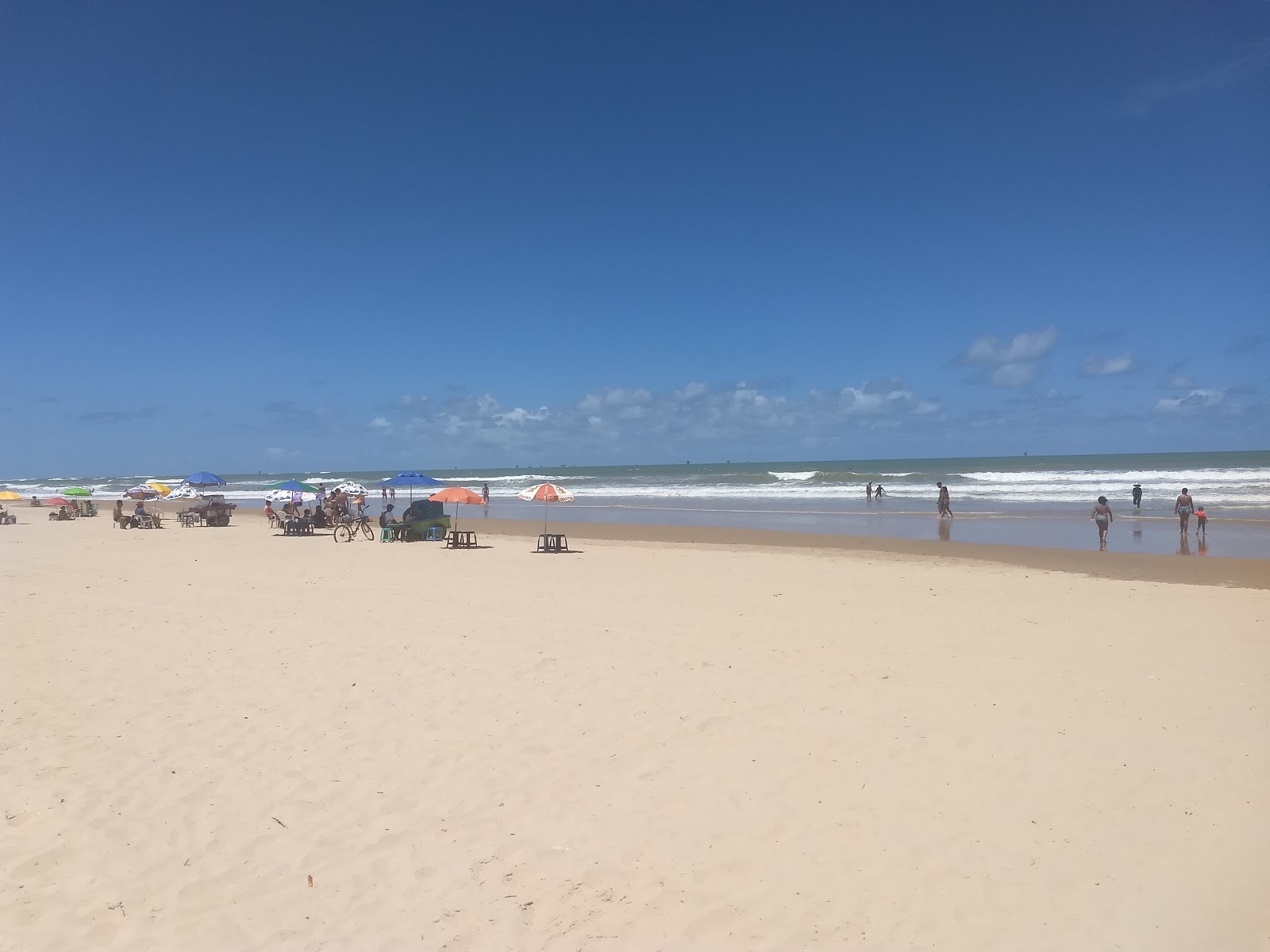 Valokuva Praia do Atalaiaista. ja asutus