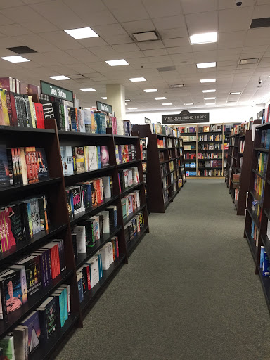 Book Store «Barnes & Noble bookstore», reviews and photos, 4005 N 10th St, McAllen, TX 78504, USA