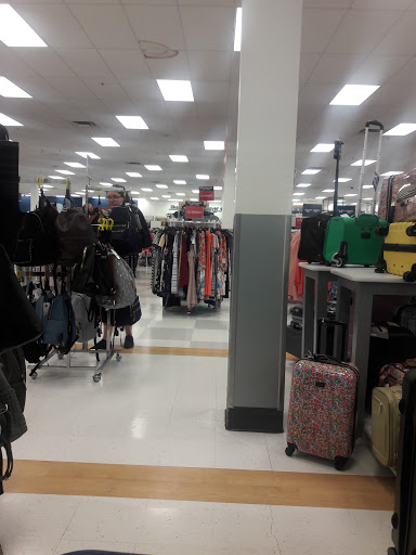 Department Store «Marshalls», reviews and photos, 1501 N Lewis Ave, Waukegan, IL 60085, USA