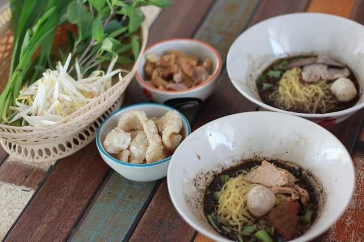 ป ประทีป ก๋วยเตี๋ยวเรือ สาขา เคหะบางพลี