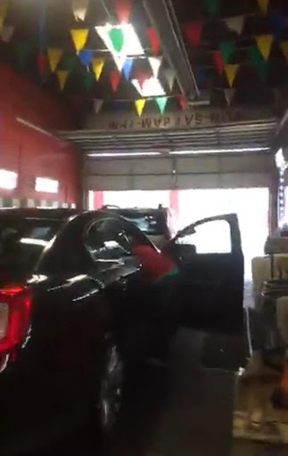 Raul’s #2 express hand carwash and detail center en Chicago