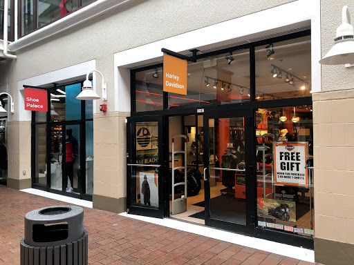 Harley-Davidson Dealer «Peterson’s Miami Beach Harley-Davidson», reviews and photos, 401 Biscayne Blvd, Miami, FL 33132, USA