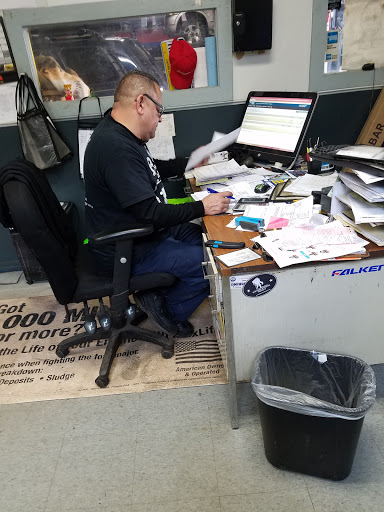 Auto Repair Shop «B & M Auto Mechanics», reviews and photos, 217 Evergreen St, Harrisburg, PA 17104, USA