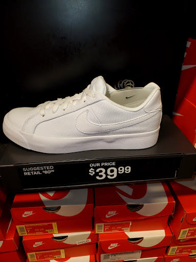 Clothing Store «Nike Factory Store», reviews and photos, 29300 Hempstead Rd #501, Cypress, TX 77433, USA