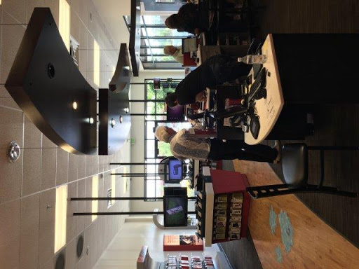 Cell Phone Store «Verizon Authorized Retailer, TCC», reviews and photos, 14825 Main St, Bellevue, WA 98007, USA