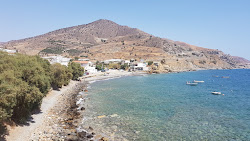 Photo de Platia Perama avec un rivage droit