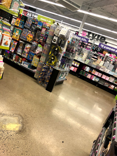 Variety Store «Five Below», reviews and photos, 120 S 32nd St, Camp Hill, PA 17011, USA