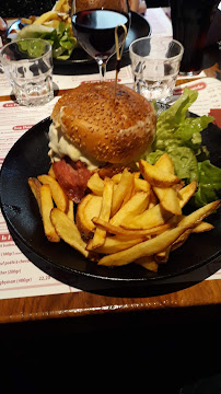 Hamburger du Restaurant français Auberge L'Écurie à Sancerre - n°8