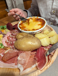 Raclette du Restaurant La Ripaille à Châtel - n°1