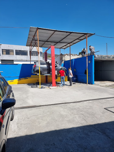 Opiniones de Prestige Hand Car Wash en Quito - Servicio de lavado de coches