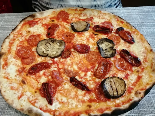 Ristorante Pizzeria Samanta in Cento, Provincia di Ferrara