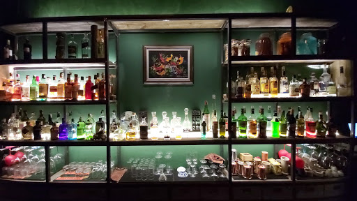 Qilin Cocktail Bar
