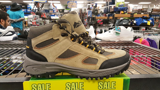 Sporting Goods Store «Big 5 Sporting Goods - Monterey Park», reviews and photos, 2062 S Atlantic Blvd, Monterey Park, CA 91754, USA