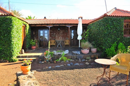 Casas Erel Kanarische Landhäuser, Elisabeth Elmer und Brigitte Naef, Cam. del Hondito, 11, 38789 Puntagorda, Santa Cruz de Tenerife, España