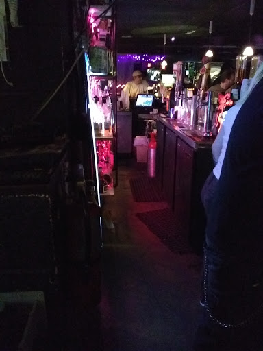 Bar & Grill «The Wormhole Neighborhood Pub & Music Venue», reviews and photos, 2307 Bull St, Savannah, GA 31401, USA