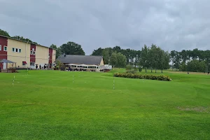 Hässlegårdens Golfklubb image