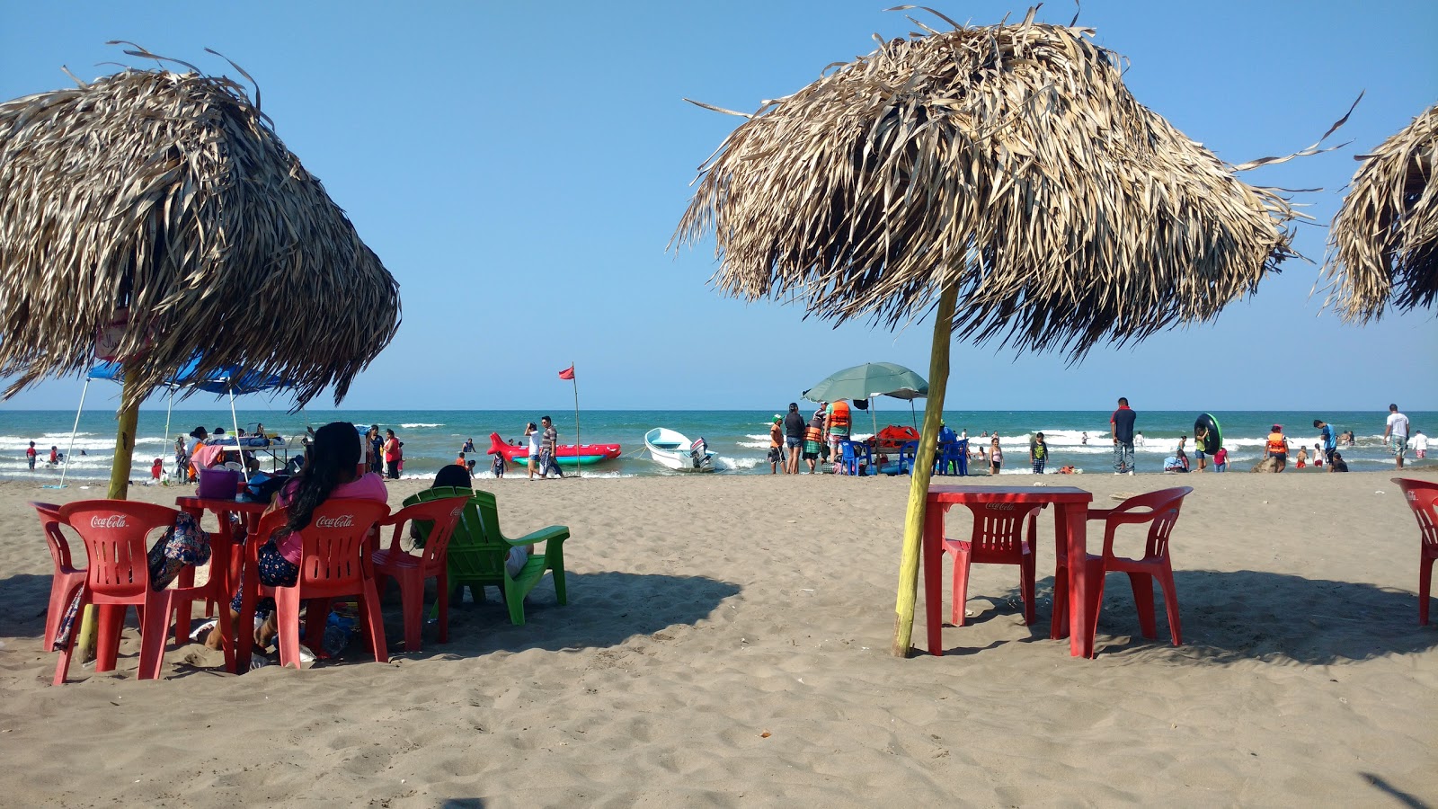 Foto de Playa Casitas II com reto e longo