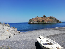 Foto von Sarakiniko beach befindet sich in natürlicher umgebung