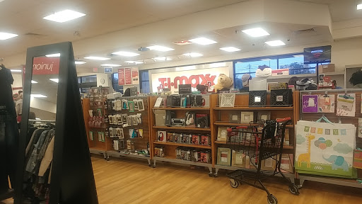 Department Store «T.J. Maxx», reviews and photos, 9828 Great Hills Trail #200, Austin, TX 78759, USA