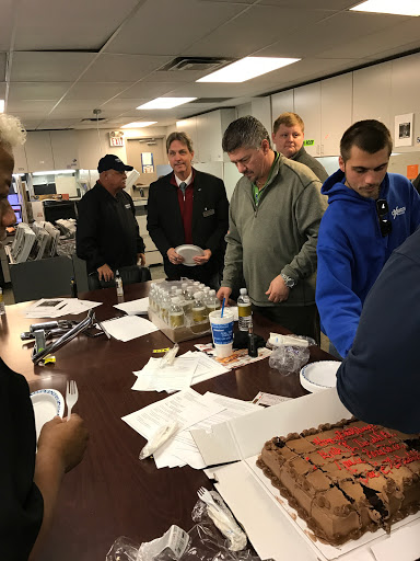 Ford Dealer «Oxmoor Auto Group», reviews and photos, 8001 Shelbyville Rd, Louisville, KY 40222, USA