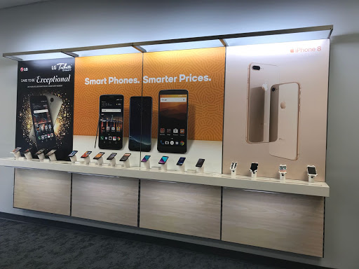 Cell Phone Store «Boost Mobile», reviews and photos, 33 W Main St, Vernon, CT 06066, USA