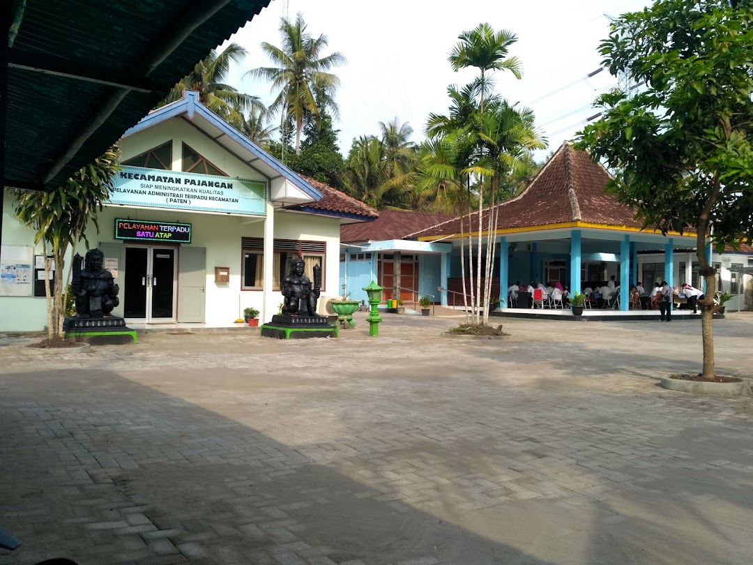 Kantor Kecamatan Pajangan