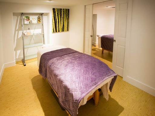 Hair Salon «ROCA Salon & Spa», reviews and photos, 1300 W 39th St, Kansas City, MO 64111, USA