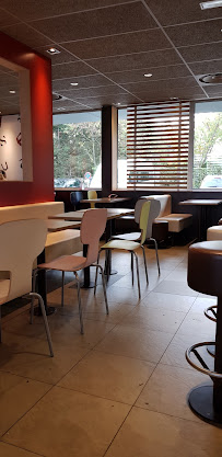 Atmosphère du Restauration rapide McDonald's Bois d'Arcy - n°19