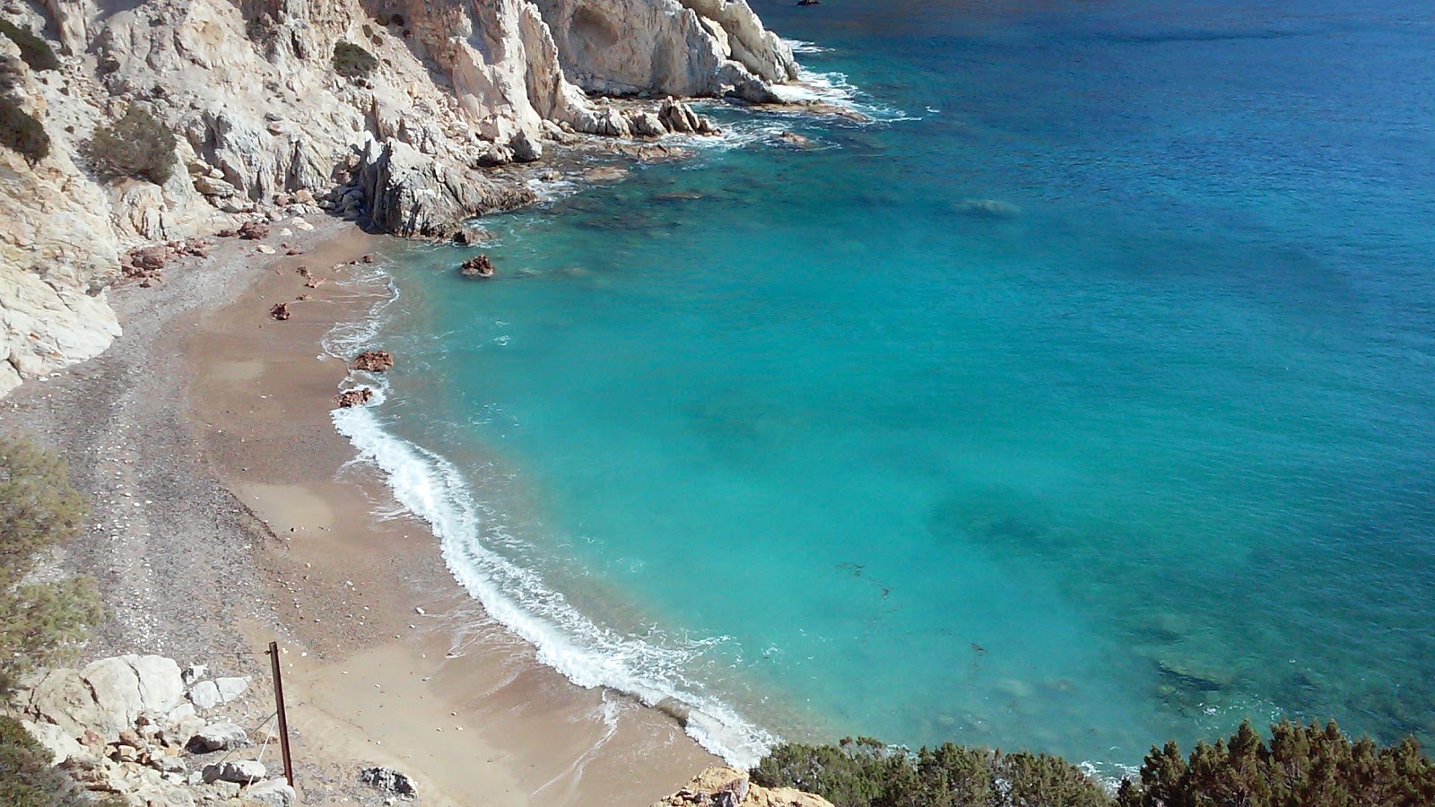Paralia Vroulidia'in fotoğrafı ve güzel manzarası