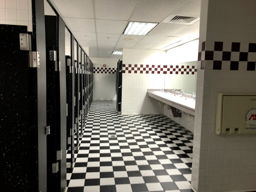 Movie Theater «Regal Cinemas Hollywood 24 @ North I-85», reviews and photos, 3265 Northeast Expy, Chamblee, GA 30341, USA