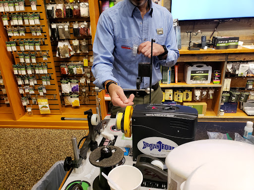 Orvis, 2122 Hillsboro Dr, Nashville, TN 37215, USA, 