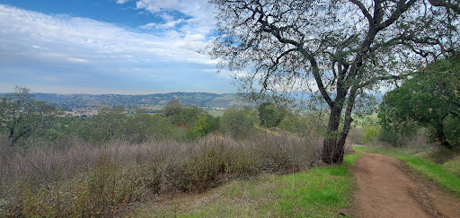 Rancho San Vicente Trailhead – Almaden Rd Entrance
