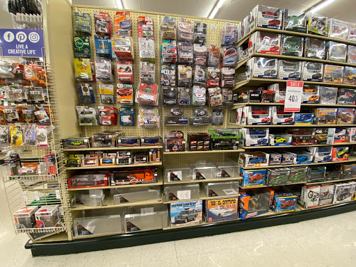 Craft Store «Hobby Lobby», reviews and photos, 2400 E Semoran Blvd, Apopka, FL 32703, USA