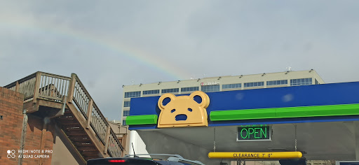 Car Wash «Brown Bear Car Wash», reviews and photos, 3724 Factoria Blvd SE, Bellevue, WA 98006, USA