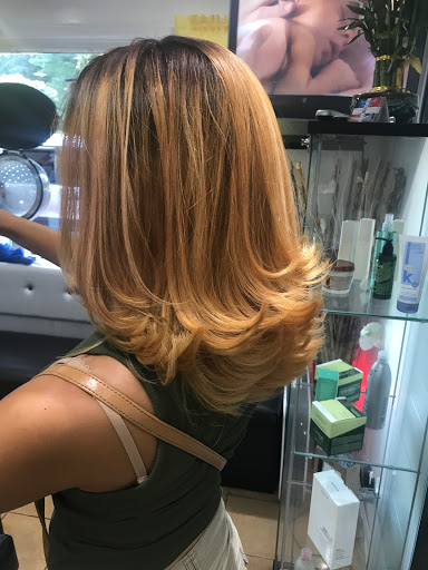 Beauty Salon «Dominican Sparkle Beauty Salon», reviews and photos, 1675 Springfield Ave, Maplewood, NJ 07040, USA